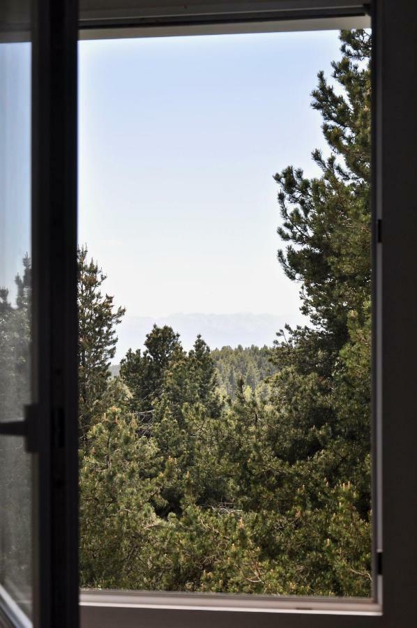 Airelles, Bel Appartement Cadre Naturel, Loggia Et Vue Montagne Font-Romeu-Odeillo-Via Екстер'єр фото